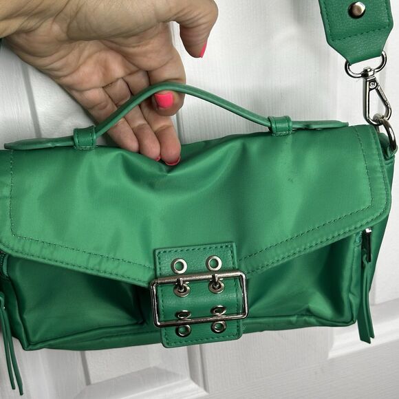 Madden NYC Utility Buckle Y2K Crossbody Bag Pouch Kelly Green Viral - Picture 5 of 11